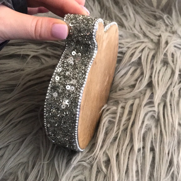 wooden pumpkin with beaded trim decor🎃 - Picture 3 of 3